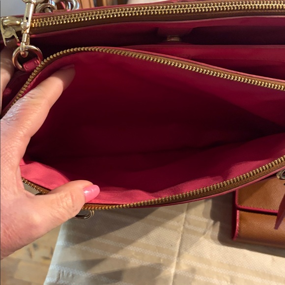 Coach Tan and Pink Shoulder Bag - Picture 4 of 16